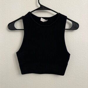 Aritzia Babaton Ribbed Crop Top